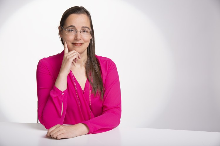 Portrait of Simonetta Batteiger, Product Leadership Coach